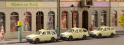 Auhagen 43676 PKW Taxi 3 Stück mit 2 Rufsäulen | Fertigmodelle Spur TT