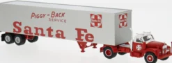 BREKINA 85983 Mack B61 Koffersattelzug Santa Fe 1953 LKW-Modell 1:87