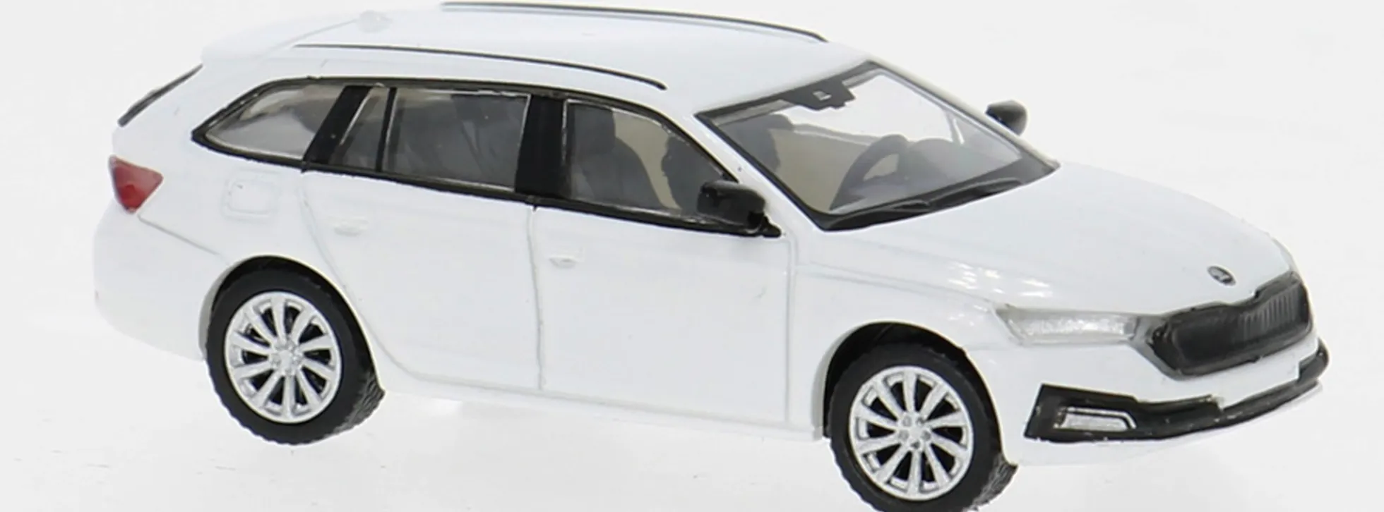 BREKINA PCX870596 Skoda Octavia IV Combi 2022 weiß Automodell 1:87