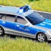 BUSCH 5626 Mercedes-Benz E-Klasse T-Modell Polizei Blaulichtmodell 1:87