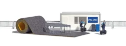 BUSCH 7868 Polizeistation mit Segways Bausatz 1:87