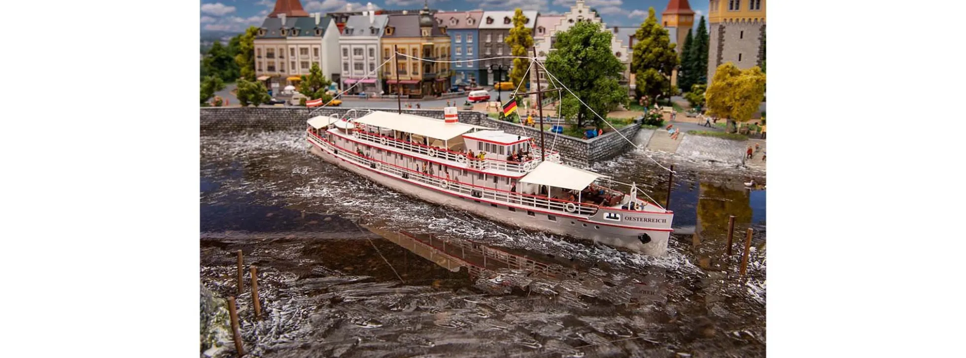 FALLER 222415 Fahrgastschiff Österreich | Schiffbausatz 1:160