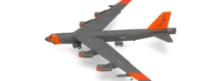 herpa 573726 Boeing B-52H U.S. Air Force - 49th TES Test Orange | WINGS 1:200