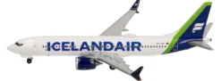 herpa 538466 Boeing 737 Max 8 Icelandair green tail stripe | WINGS 1:500