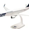 herpa 613989 Embraer E195 LOT Polish Airlines | Snap-Fit WINGS 1:100