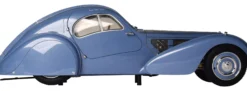 IXO 10108 Bugatti Typ 57 SC Atlantic | Lichtfunktion | mit Metallteilen | Premium Auto Bausatz 1:8