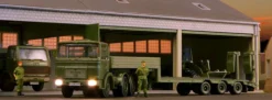 Kibri 18024 MAN F8 Tiefladesattelzug mit LED-Beleuchtung Bundeswehr Militär Funktionsbausatz Spur H0
