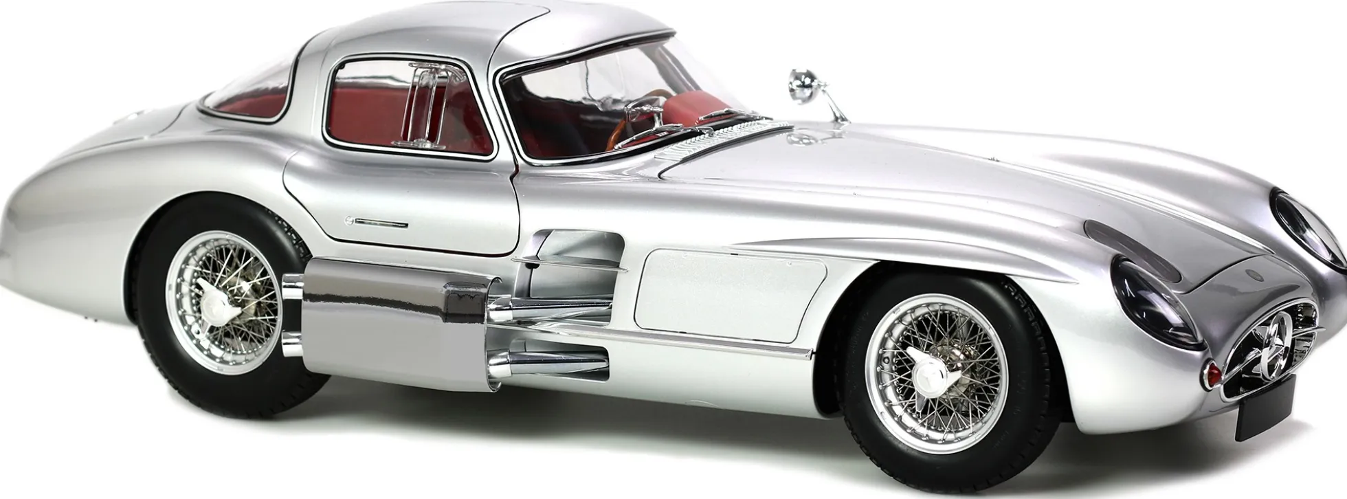 LEGRAND LE105 Mercedes-Benz 300 SLR Uhlenhaut Coupe - Der Rote | Premium Bausatz 1:8