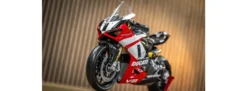POCHER HK124 Ducati Panigale - V2 Superquadro Final Edition | Premium Motorrad Bausatz 1:4