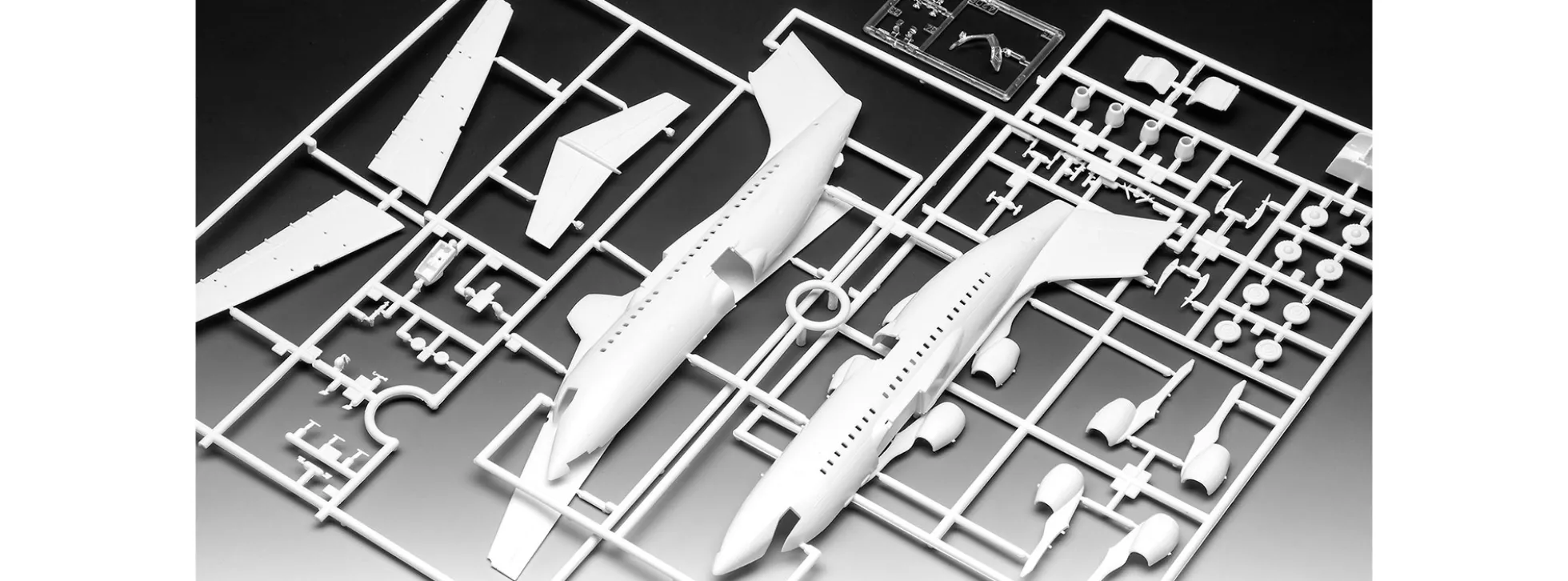 Revell 03791 BAe 146 RJ85 | Flugzeug Bausatz 1:144