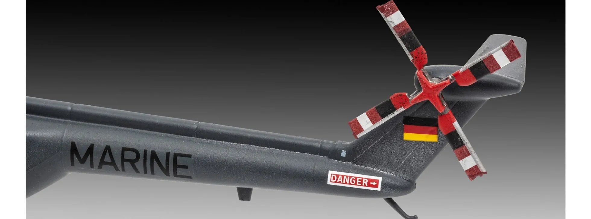 Revell 63805 Westland Lynx Mk.88A Model Set | Hubschrauber Bausatz 1:72