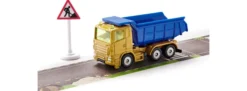 siku 1600 Baukipper mit Straßen Tape | LKW-Modell