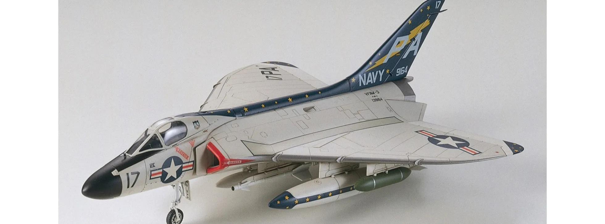 TAMIYA 60741 Douglas F4D-1 Skyray | Flugzeug Bausatz 1:72