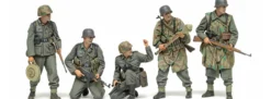 TAMIYA 35382 Figuren-Set Deutsche Infanterie 1943-45 | 5 Stück | Figuren Bausatz 1:35
