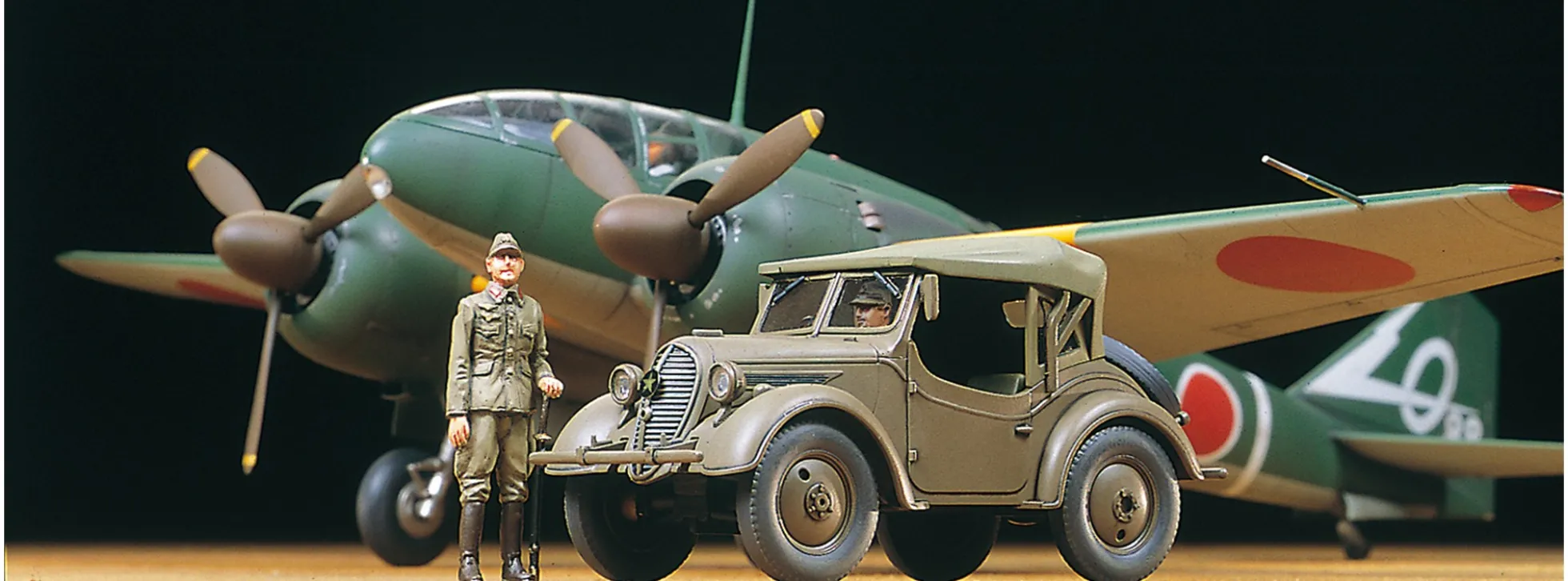 TAMIYA 25217 Set Mitsubishi Ki-46 III Typ 100 + 4x4 Kurogane | Militär Bausatz 1:48