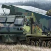 TRUMPETER 01048 M270/A1 Multiple Launch Rocket System | Militär Bausatz 1:35