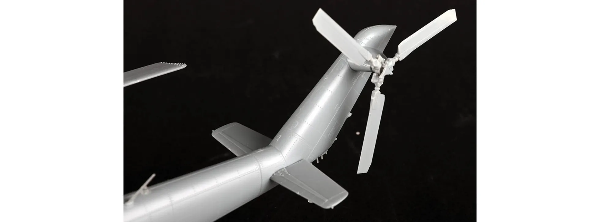 TRUMPETER 05828 Mil Mi-24A Hind-B | Hubschrauber Bausatz 1:48