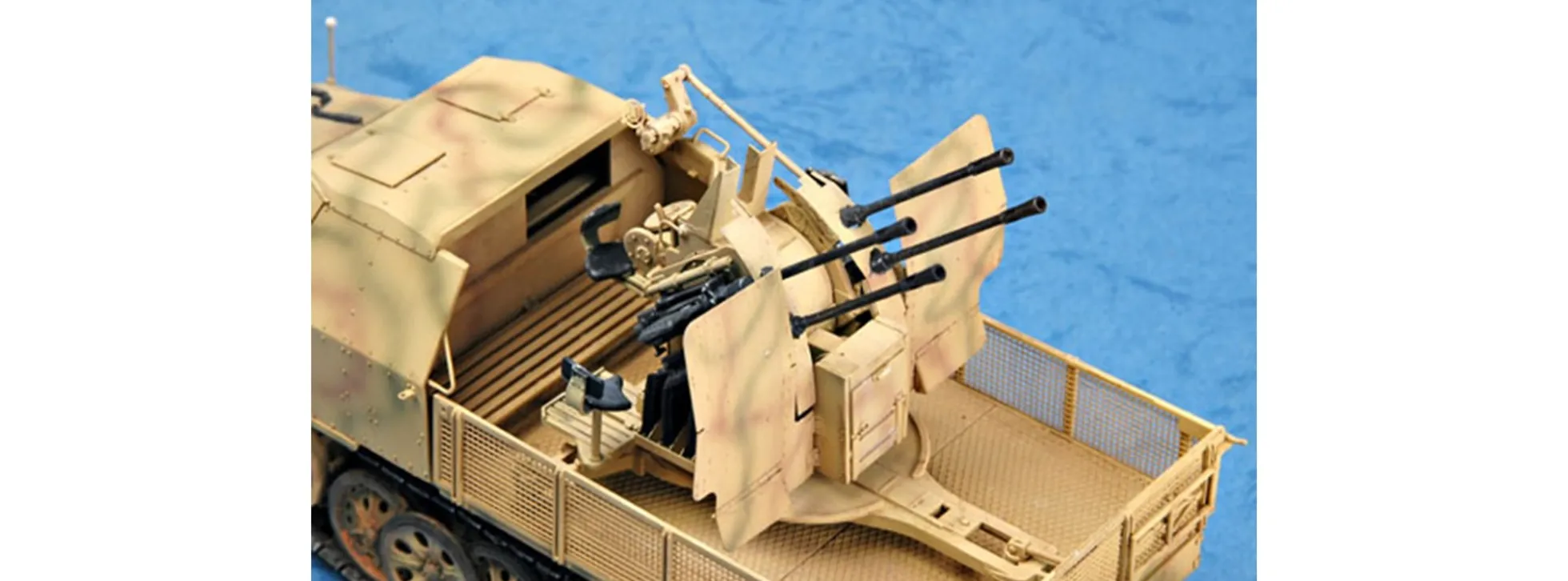 TRUMPETER 01524 Sd. Kfz. 7/1 2 cm Flakvierling 38 auf Selbstfahrlafette | Militär Bausatz 1:35