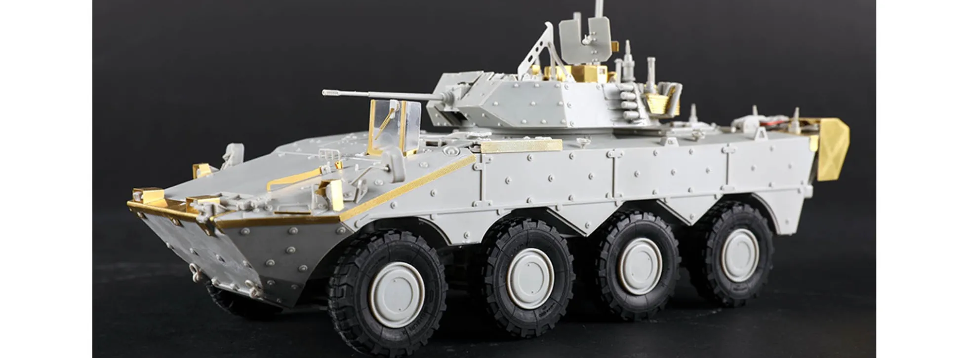 TRUMPETER 09606 VBM Freccia | Panzer Bausatz 1:35